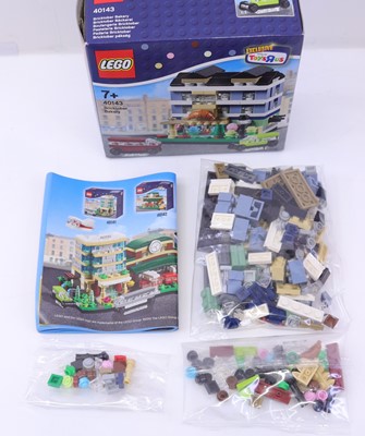 Lot 87 - Lego collection of various sets to include...