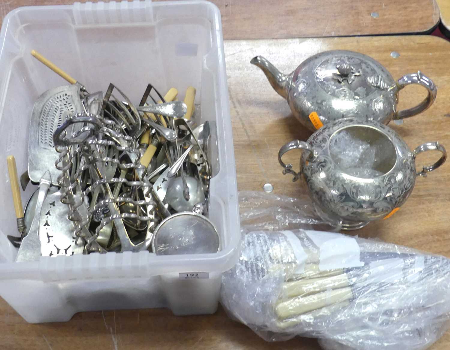 Lot 192 - A collection of silver plated wares, to...