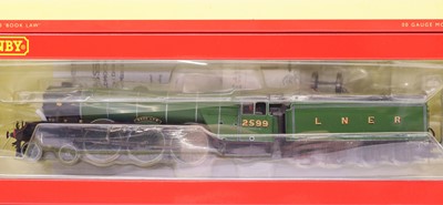 Lot 2 - Hornby 00 gauge R3132 LNER 4-6-2 Class A3 loco...