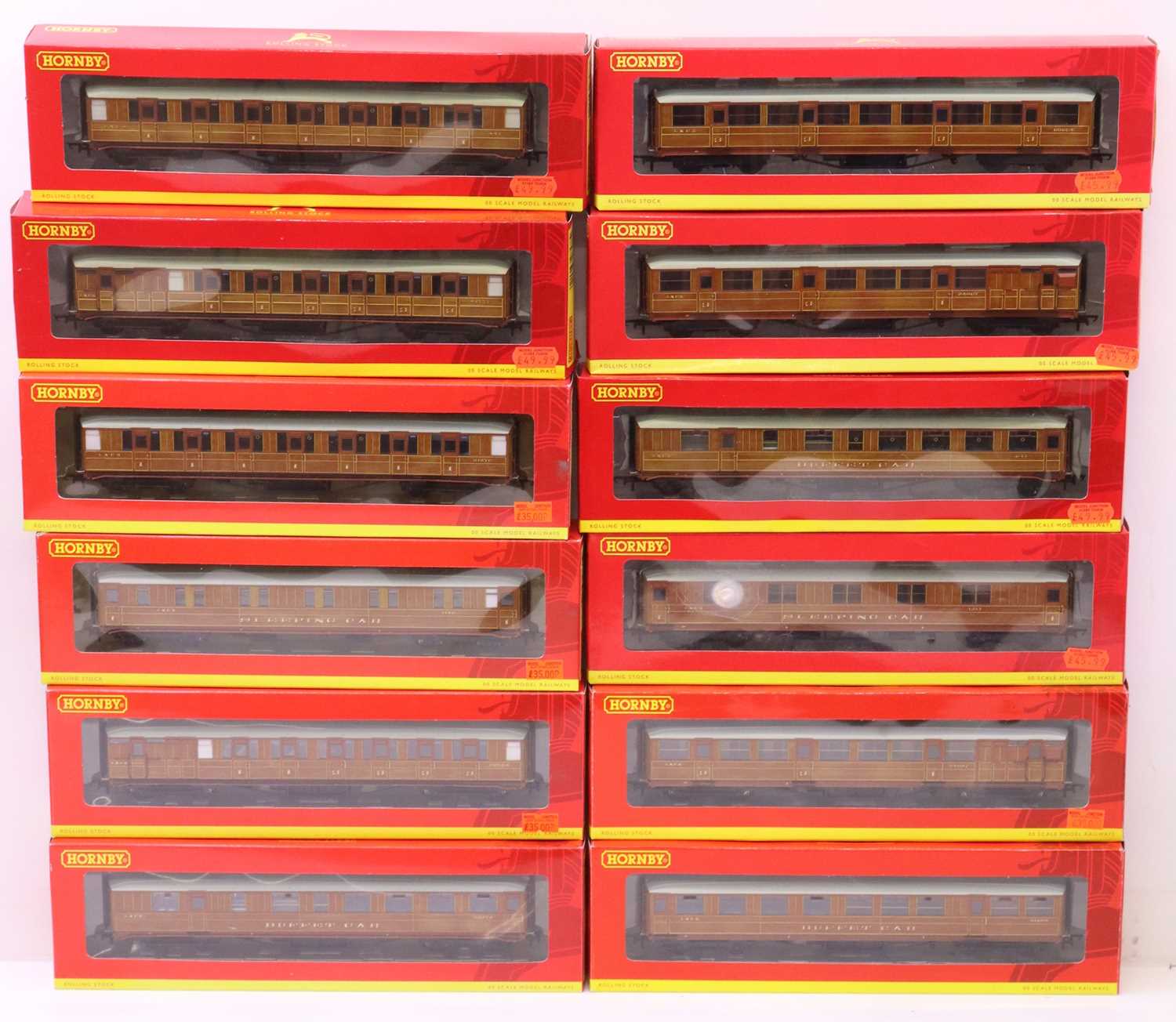 Lot 15 - One tray containing various Hornby 00 gauge...