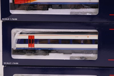 Lot 26 - Bachmann 00 gauge 31-514 Class 159 3-car DMU...