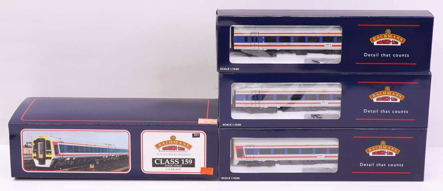 Lot 28 - Bachmann 00 gauge 31-512 Class 159 3-car DMU...
