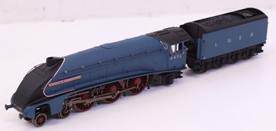 Lot 32 - Bachmann 00 gauge limited special edition A4...
