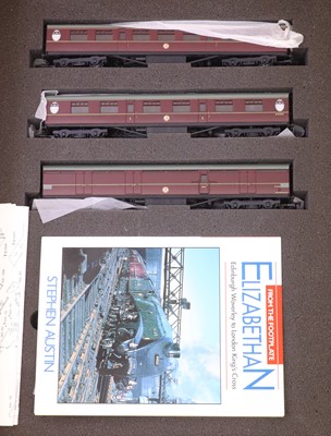 Lot 43 - Bachmann 00 gauge limited edition set...