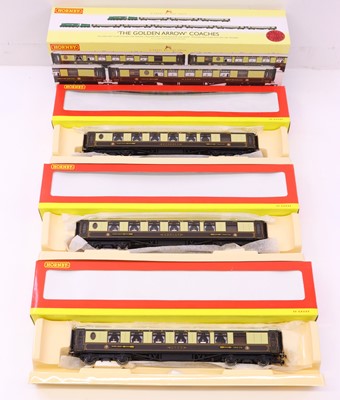 Lot 69 - One tray containing various Hornby 00 gauge...