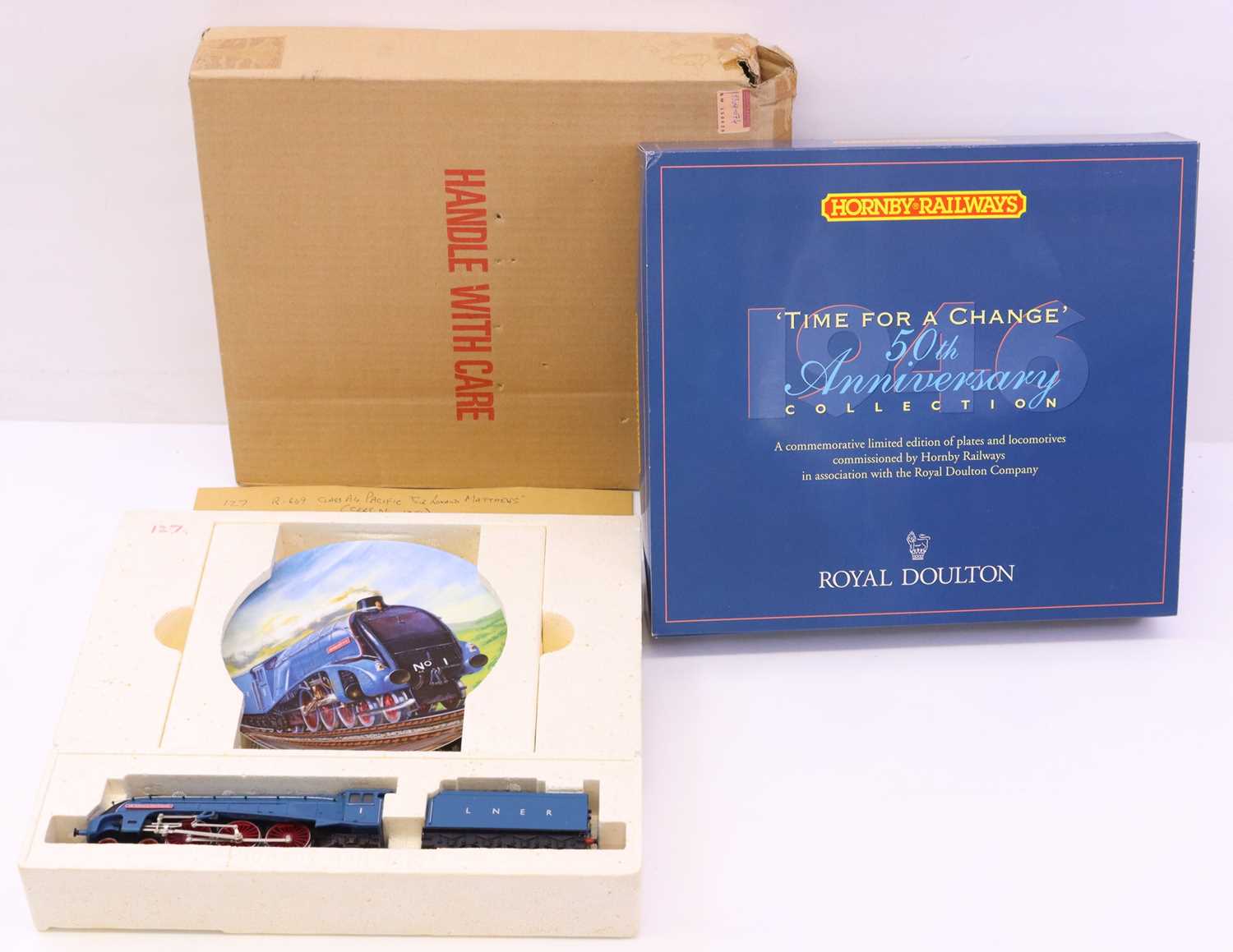 Lot 74 - Hornby 00 gauge Royal Doulton Special 50th...