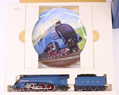 Lot 74 - Hornby 00 gauge Royal Doulton Special 50th...