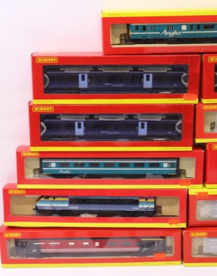 Lot 99 - One tray containing various Hornby 00 gauge...