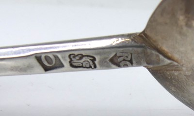 Lot 2062 - A Charles I silver seal-top spoon, having...