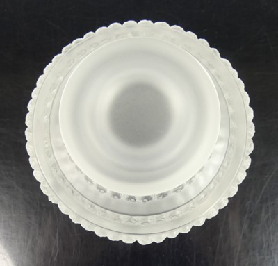 Lot 92 - A contemporary Lalique 'Les Enfants' moulded...