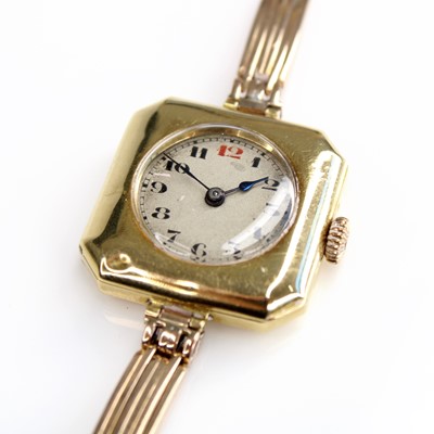 Lot 2093 - An 18ct yellow gold manual wind wristwatch...