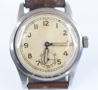 Lot 41 - A British Military issue gentlemans wristwatch,...