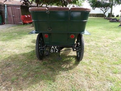 Lot 928 - A 1905 Darracq 10 hp, four-seat, rear entry...