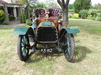 Lot 928 - A 1905 Darracq 10 hp, four-seat, rear entry...