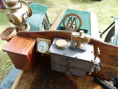 Lot 928 - A 1905 Darracq 10 hp, four-seat, rear entry...