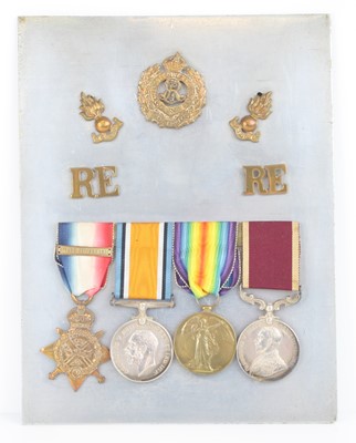 Lot 199 - A WW I trio to include 1914 Mons Star with 5th...