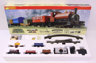 Lot 183 - A Hornby R1127 City Industrial set comprising...