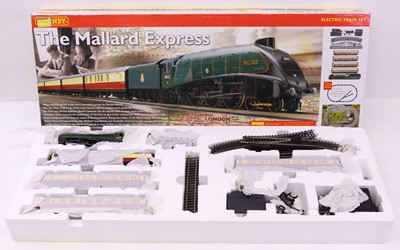 Lot 184 - A Hornby 00 gauge R1064 'The Mallard Express'...