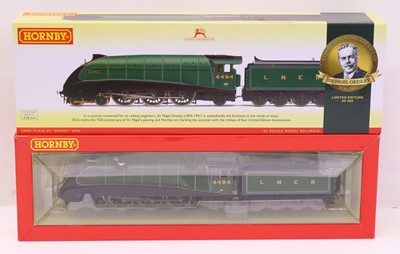 Lot 149 - A Hornby 00 gauge R3438 LNER Class A4 loco,...