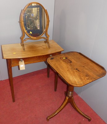Lot 683 - A 19th century mahogany bowfront single drawer...