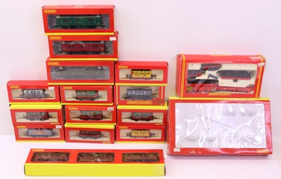Lot 226 - One tray containing various Hornby 00 gauge...