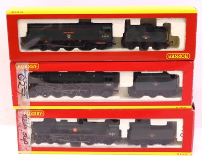 Lot 231 - Three Hornby 00 gauge locos to include a West...
