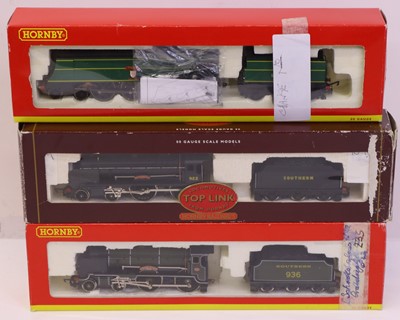 Lot 233 - Three Hornby 00 gauge locos, to include a...