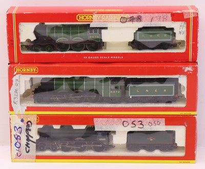 Lot 242 - Three Hornby 00 gauge locos to include a B17...