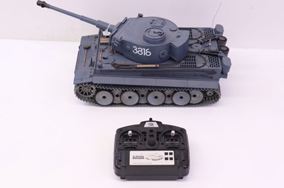 Lot 3 - Heng-long radio-controlled No. 3818-1 German...