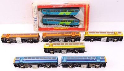Lot 314 - A collection of four Hornby 00 gauge Class 142...