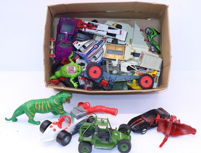 Lot 98 - Two trays containing a collection of figures...