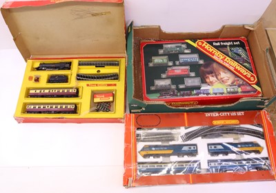Lot 348 - Triang Railways OO gauge collection,...