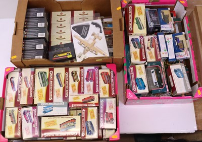 Lot 515 - Three trays containing boxed modern issue...