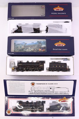 Lot 275 - Three Bachmann 00 gauge locos, to include a B1...