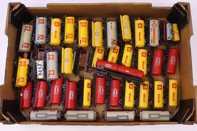 Lot 310 - One tray containing various unboxed 00-gauge...