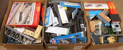 Lot 307 - Three boxes containing various 00 gauge...