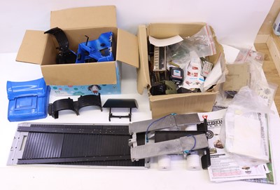 Lot 14 - 2 boxes containing a collection of accessories...