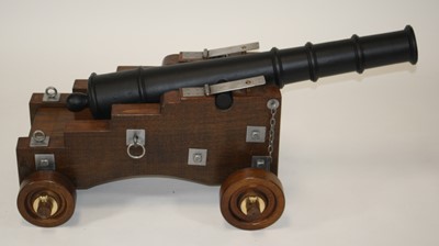Lot 114 - A large scale model of a Georgian Naval cannon,...