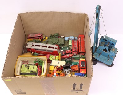 Lot 118 - One tray of mixed vintage diecast to include a...