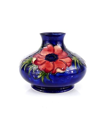 Lot 198 - A Moorcroft Anemone pattern pottery squat vase,...