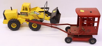 Lot 58 - Tonka group of 2 loose to include; front...