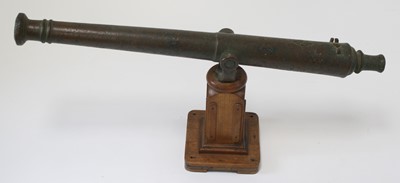 Lot 113 - A 19th century bronze Lantaka canon, probably...