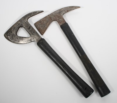 Lot 237 - A WW II Air Ministry escape axe, the steel...