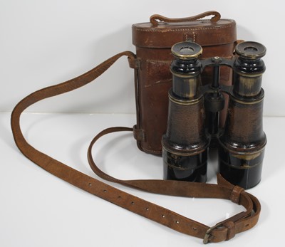 Lot 245 - A pair of early 20th century binoculars the...