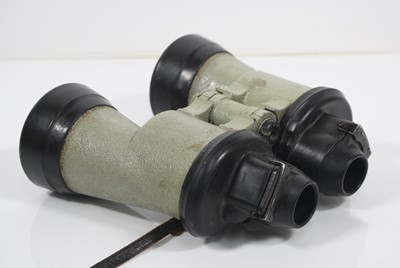 Lot 100A - A pair of German Third Reich Kriegsmarine...