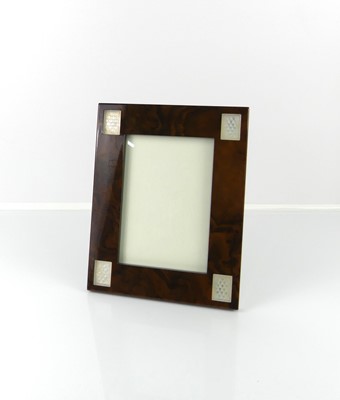 Lot 343 - A contemporary Lalique photograph frame, the...