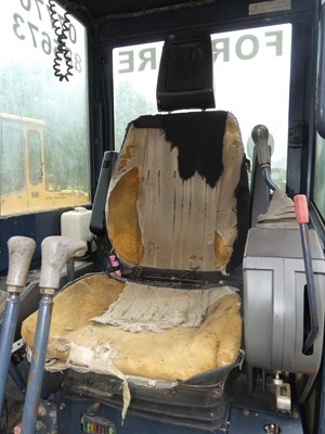 Lot 494 - A circa 2004 Hanix H50B mini-excavator, with...