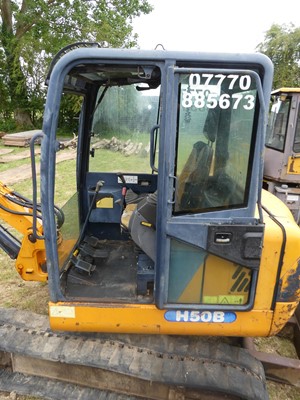 Lot 494 - A circa 2004 Hanix H50B mini-excavator, with...