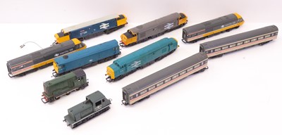 Lot 435 - A collection of various 00 gauge locos, to...