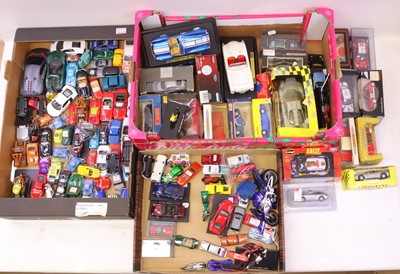 Lot 266 - 2 boxes containing boxed and loose modern...